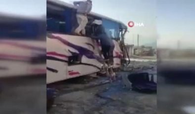 Yolcu otobüsü eve çarptı: 19 ölü, 30 yaralı