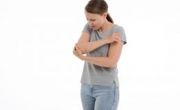 Tenisçi dirseği nedir? Belirtileri, egzersizleri ve tedavisi neler?