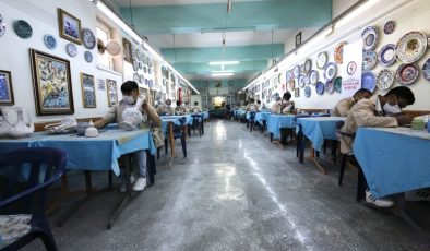 Tutuklu ve hükümlüler çinicilik öğrenerek meslek ediniyor