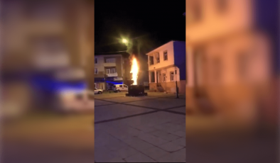 Bir heykel saldırısı daha: Edirne’de Adalet Anıtı yakıldı