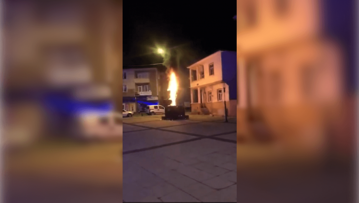 Bir heykel saldırısı daha: Edirne’de Adalet Anıtı yakıldı